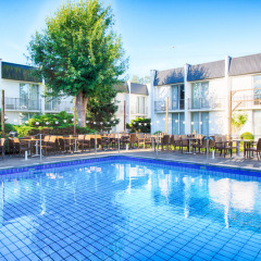 Leonardo Hotel Düsseldorf Airport - Ratingen бассейн