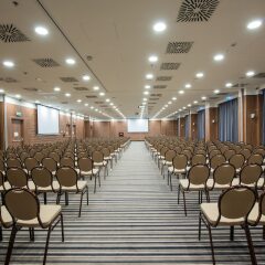 Отель Holiday Inn Krakow City Centre Польша, Краков - 4 отзыва об отеле, цены и фото номеров - забронировать отель Holiday Inn Krakow City Centre онлайн с домашними животными