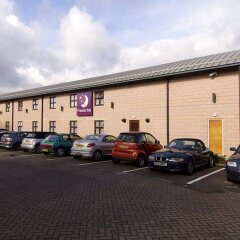 Отель Premier Inn Manchester - Cheadle парковка
