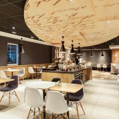 Отель ibis Edinburgh Centre Royal Mile – Hunter Square Великобритания, Эдинбург - 2 отзыва об отеле, цены и фото номеров - забронировать отель ibis Edinburgh Centre Royal Mile – Hunter Square онлайн питание