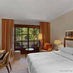 Sheraton Mallorca Arabella Golf Hotel комната для гостей