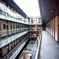 Отель Living By Bridgestreet Manchester City Centre