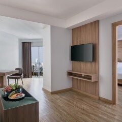 Отель Adelphi Grande Sukhumvit By Compass Hospitality Бангкок комната для гостей фото 5
