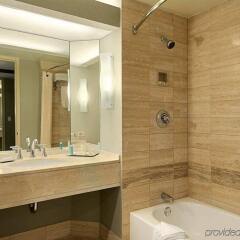 Отель Hilton Universal City Лос-Анджелес ванная