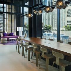 Отель YOTEL Singapore Orchard Road гостиничный бар фото 4