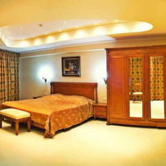Registan Plaza Hotel сейф в номере