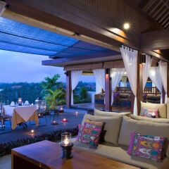 Ubud Village Hotel гостиничный бар
