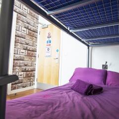 Отель Safestay Edinburgh Royal Mile Великобритания, Эдинбург - отзывы, цены и фото номеров - забронировать отель Safestay Edinburgh Royal Mile онлайн балкон