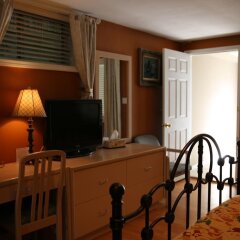 Отель Camilla House B&B Канада, Ванкувер - отзывы, цены и фото номеров - забронировать отель Camilla House B&B онлайн комната для гостей фото 3