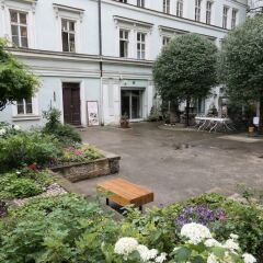 Отель Welcome Charles Bridge Apartments Чехия, Прага - отзывы, цены и фото номеров - забронировать отель Welcome Charles Bridge Apartments онлайн фото 2
