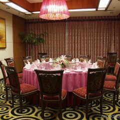 Отель Zhong An Inn An Ding Men Hotel Китай, Пекин - 8 отзывов об отеле, цены и фото номеров - забронировать отель Zhong An Inn An Ding Men Hotel онлайн помещение для мероприятий