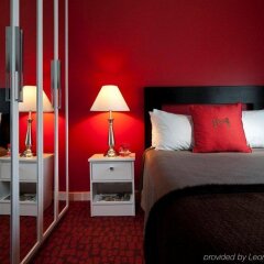 Отель Moda Hotel Канада, Ванкувер - отзывы, цены и фото номеров - забронировать отель Moda Hotel онлайн сейф в номере