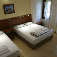 Отель Eleni Rooms комната для гостей фото 10