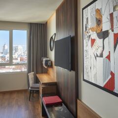Отель Hyatt Centric Gran Via Madrid удобства в номере фото 2