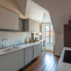 Отель Luxury 3BR Duplex 240m2 City Center PRK Лиссабон фото 5
