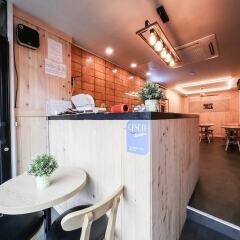 Отель Insadong R Guesthouse - Hostel Южная Корея, Сеул - отзывы, цены и фото номеров - забронировать отель Insadong R Guesthouse - Hostel онлайн гостиничный бар