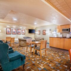 Отель Howard Johnson Hotel by Wyndham Vancouver Downtown Канада, Ванкувер - отзывы, цены и фото номеров - забронировать отель Howard Johnson Hotel by Wyndham Vancouver Downtown онлайн в номере