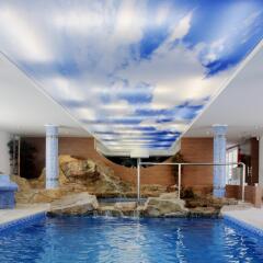 Hotel Capricho бассейн