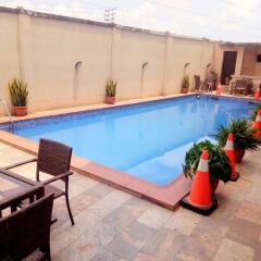Отель Capital Inn Ibadan Нигерия, Ибадан - отзывы, цены и фото номеров - забронировать отель Capital Inn Ibadan онлайн бассейн