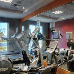 Отель Hilton Garden Inn Orlando at SeaWorld фитнесс-зал фото 2