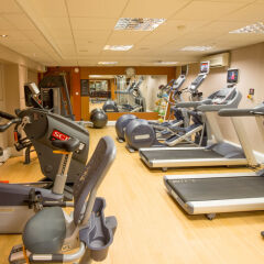 Отель Hilton London Kensington фитнесс-зал фото 2