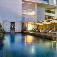 Отель Grand Millennium Sukhumvit Бангкок бассейн фото 2