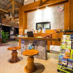 Отель Phuchawee Lanta Resort Ланта интерьер отеля