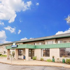 Days Inn by Wyndham Winona in Winona, United States of America from 83$, photos, reviews - zenhotels.com hotel front