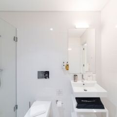 Отель BO - Santa Catarina Luxury Apartments - Adults Only Португалия, Порту - отзывы, цены и фото номеров - забронировать отель BO - Santa Catarina Luxury Apartments - Adults Only онлайн ванная фото 2