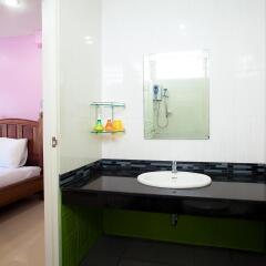 Отель Baan Sutra Guesthouse ванная