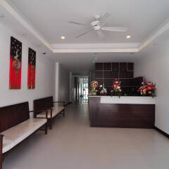 Отель 99 Voyage Patong интерьер отеля