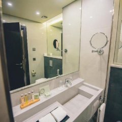 Louis V Hotel Beirut in Dbayeh, Lebanon from 147$, photos, reviews - zenhotels.com bathroom