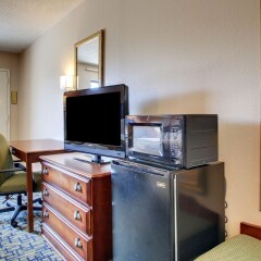 Отель Rodeway Inn Meridian удобства в номере