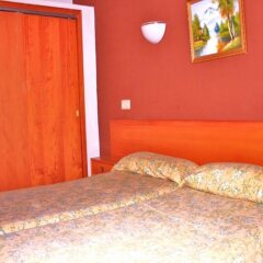 Отель Hostal Alcina комната для гостей фото 3