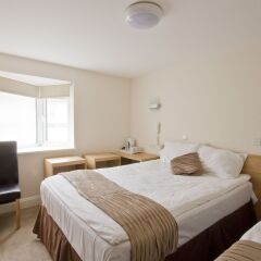 Отель Queens Hotel Великобритания, Лондон - отзывы, цены и фото номеров - забронировать отель Queens Hotel онлайн комната для гостей фото 3