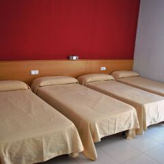 Hotel Sant Jordi комната для гостей фото 4
