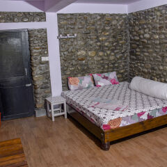 Отель Peaceful Cottage & Cafe Du Mont Непал, Нагаркот - отзывы, цены и фото номеров - забронировать отель Peaceful Cottage & Cafe Du Mont онлайн комната для гостей фото 5