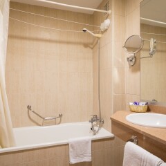 Отель H·TOP Royal Star & SPA ванная фото 2