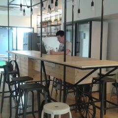 Liveitup Asok Hostel Бангкок гостиничный бар