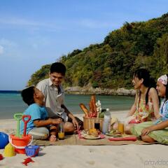 Отель Le Meridien Phuket Beach Resort детские мероприятия