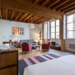 Апартаменты La Tour - Cosy Apartment in the Old Town комната для гостей фото 3