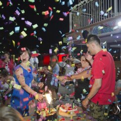 Marco Polo Party Hostel развлечения