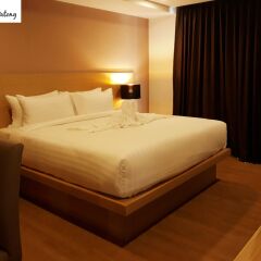 New Square Patong Hotel комната для гостей фото 4
