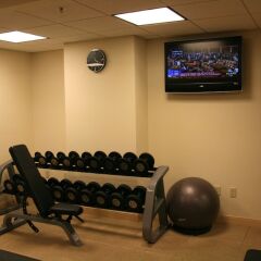 Отель Hampton Inn & Suites Columbus - Downtown США, Колумбус - отзывы, цены и фото номеров - забронировать отель Hampton Inn & Suites Columbus - Downtown онлайн фитнесс-зал