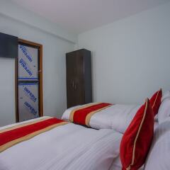Отель OYO 260 Hotel Cultural Inn Непал, Катманду - отзывы, цены и фото номеров - забронировать отель OYO 260 Hotel Cultural Inn онлайн комната для гостей фото 3