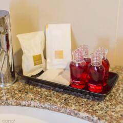 Отель Marina Boutique Suites ванная