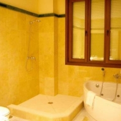 Отель Apartamentos Luxsevilla Palacio Испания, Севилья - отзывы, цены и фото номеров - забронировать отель Apartamentos Luxsevilla Palacio онлайн ванная фото 2