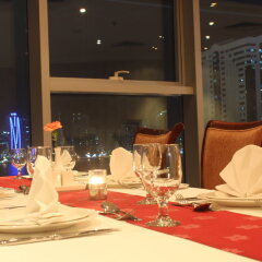 Отель Grand Excelsior Hotel Sharjah ОАЭ, Шарджа - 1 отзыв об отеле, цены и фото номеров - забронировать отель Grand Excelsior Hotel Sharjah онлайн питание фото 3