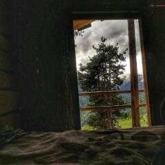 Отель Heshkili Huts Svaneti Грузия, Местиа - отзывы, цены и фото номеров - забронировать отель Heshkili Huts Svaneti онлайн комната для гостей фото 4