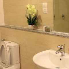 Отель An Phu Plaza Serviced Apartment Вьетнам, Хошимин - отзывы, цены и фото номеров - забронировать отель An Phu Plaza Serviced Apartment онлайн ванная